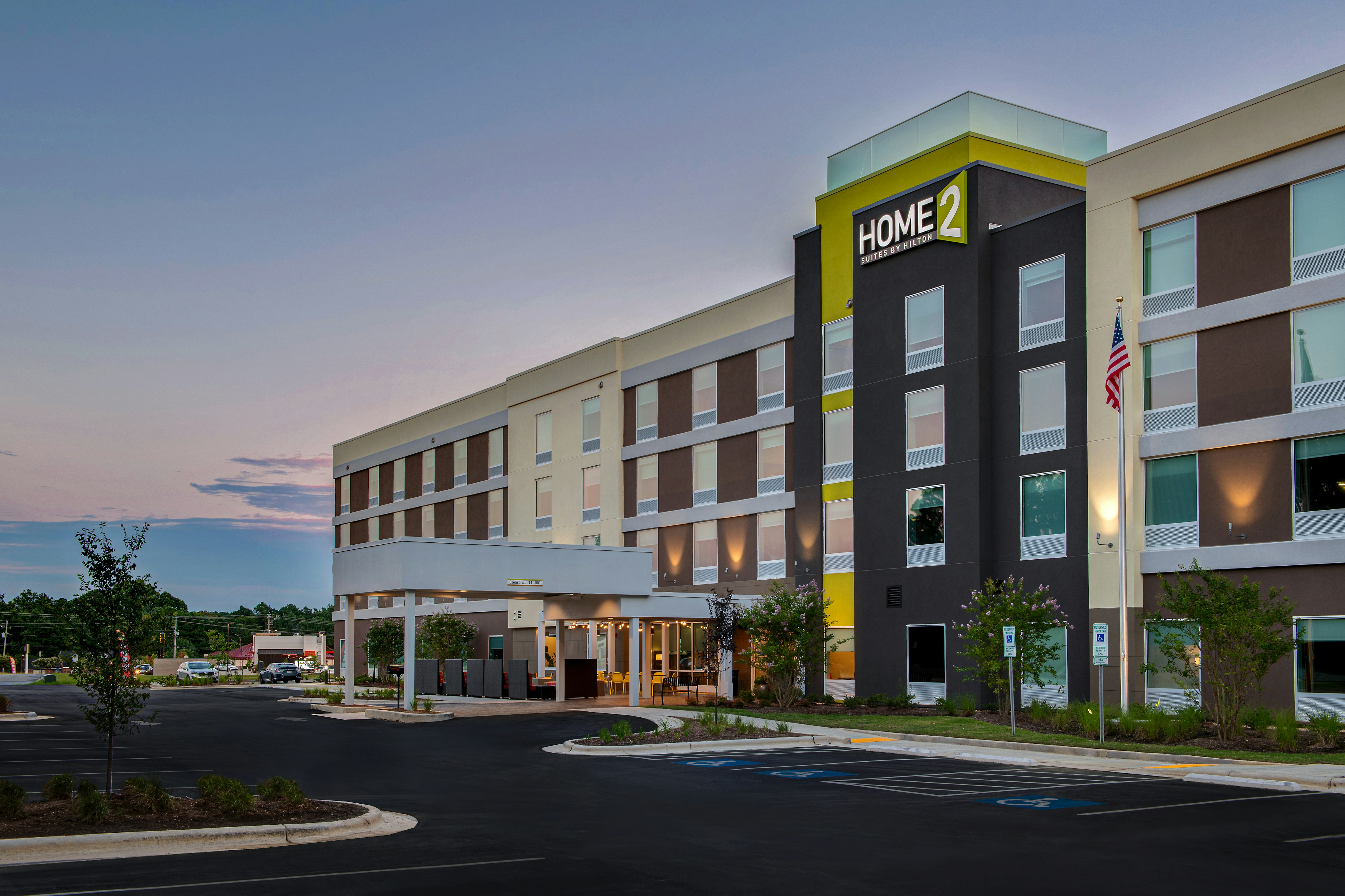Home2 Suites by Hilton Fayetteville North 32/36