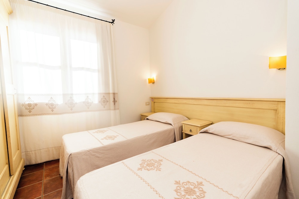 2 BEDROOMS, SUPERIOR, APARTMENT, TWIN BEDS, SOFA
