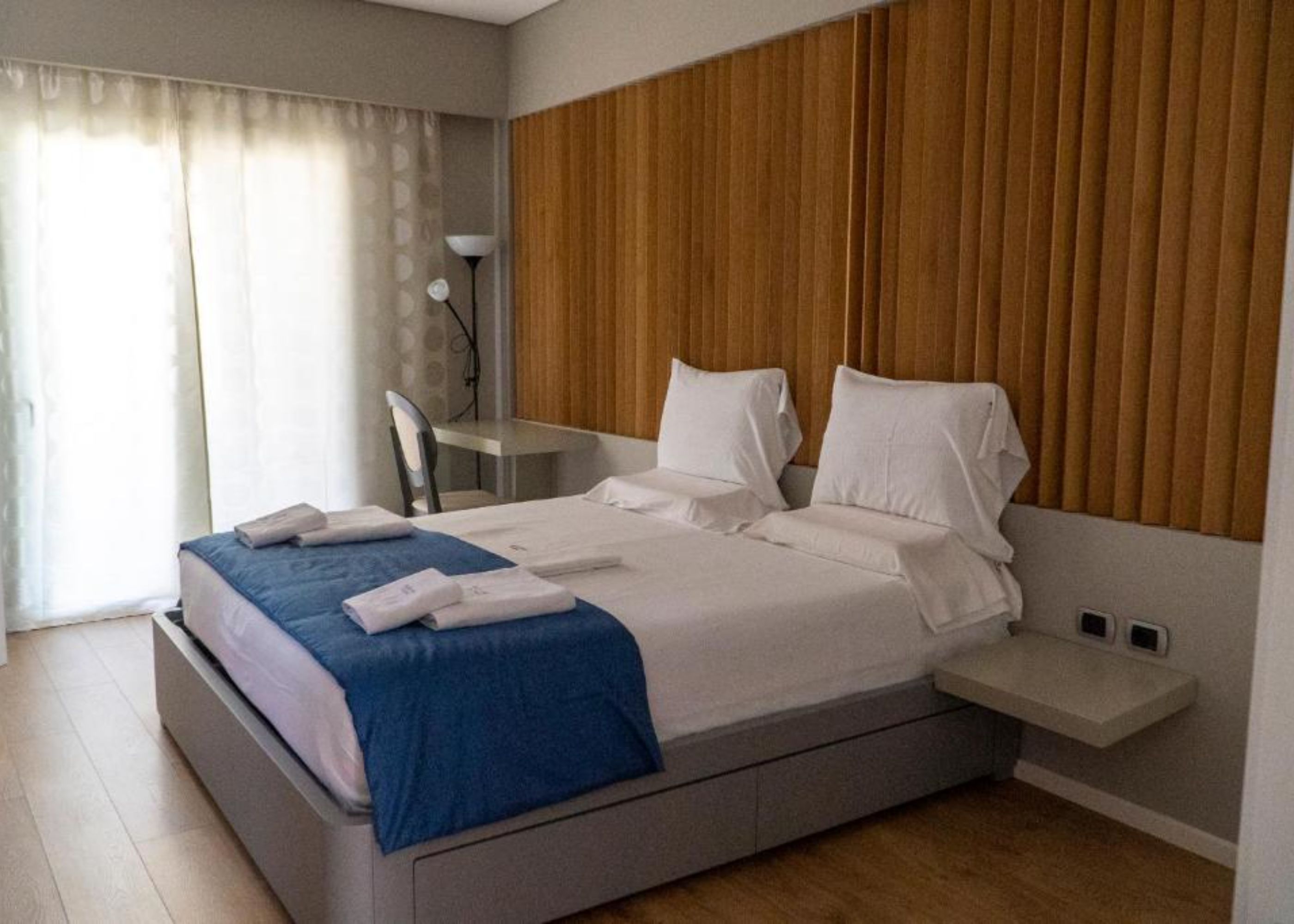 جناح سوبيريور بإطلالة على البحر بشرفة، Blue Sky Hotel 9/10