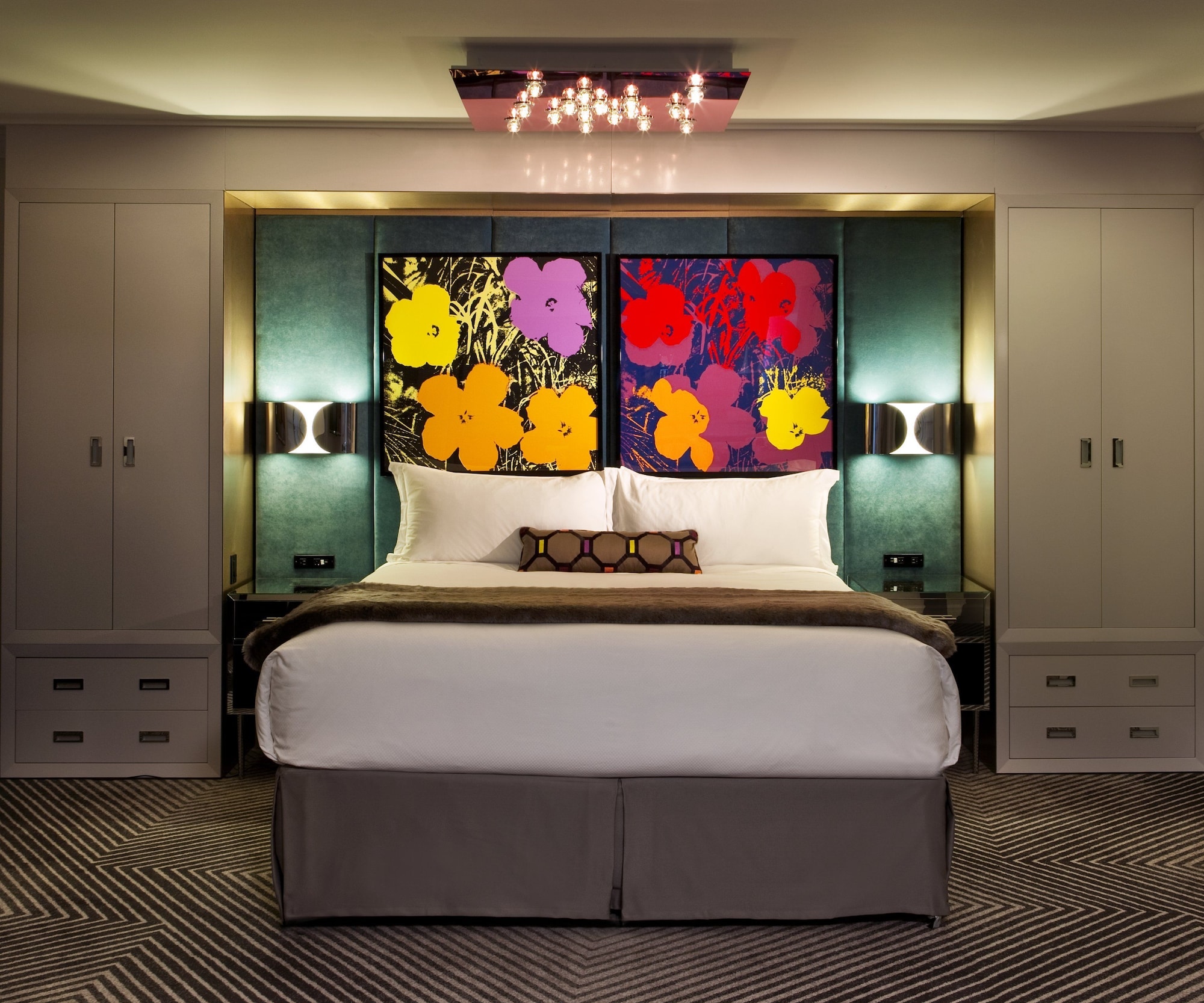 1 Bedroom, Pop, Art, Suite, King Bed