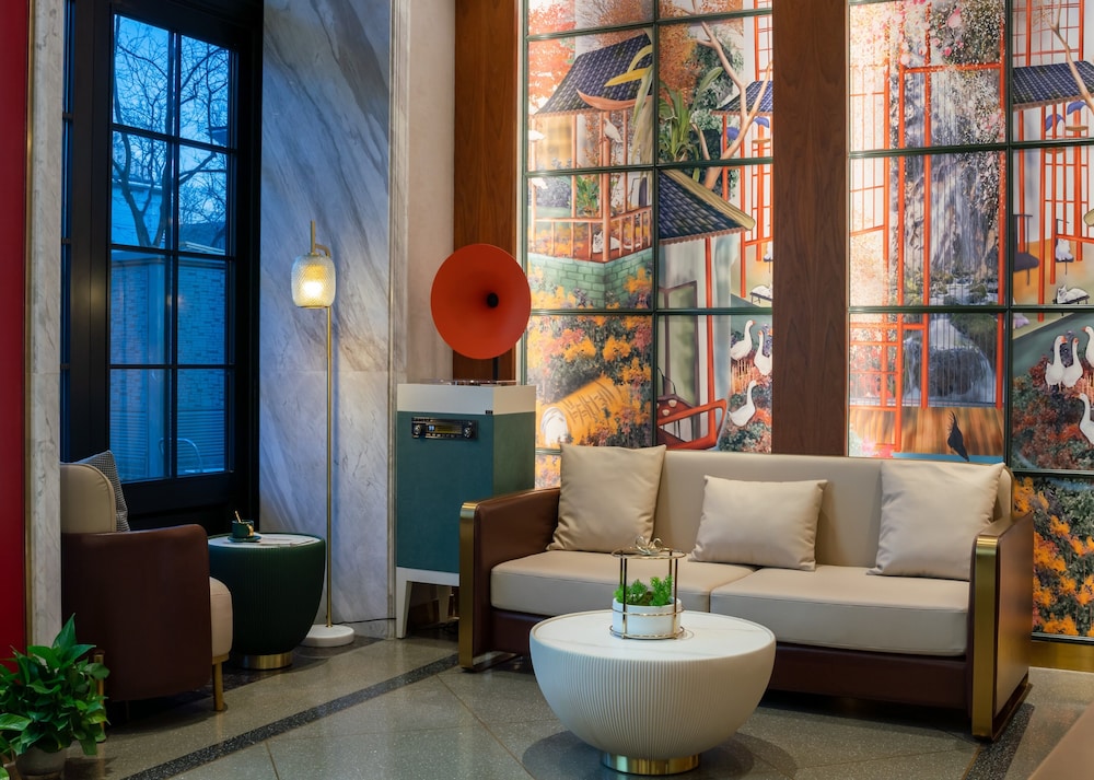 Nostalgia S Hotel (Beijing Xi Dan Jinrong Street) 33/41
