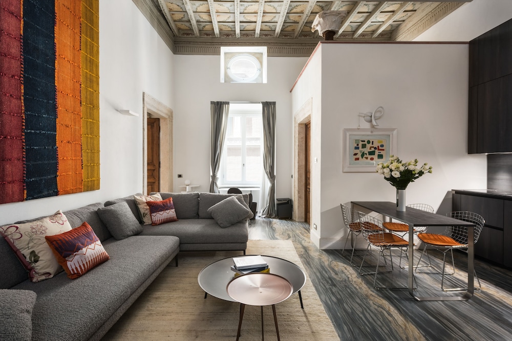 Palazzo delle Pietre Luxury Apartments 30/50