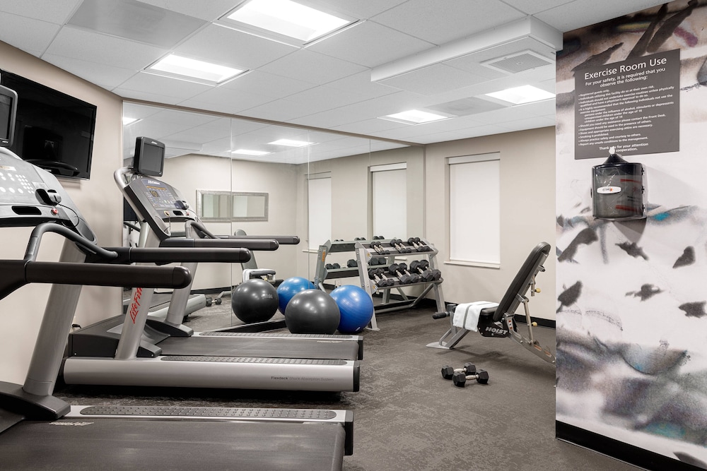 Residence Inn Boston Foxborough 13/25