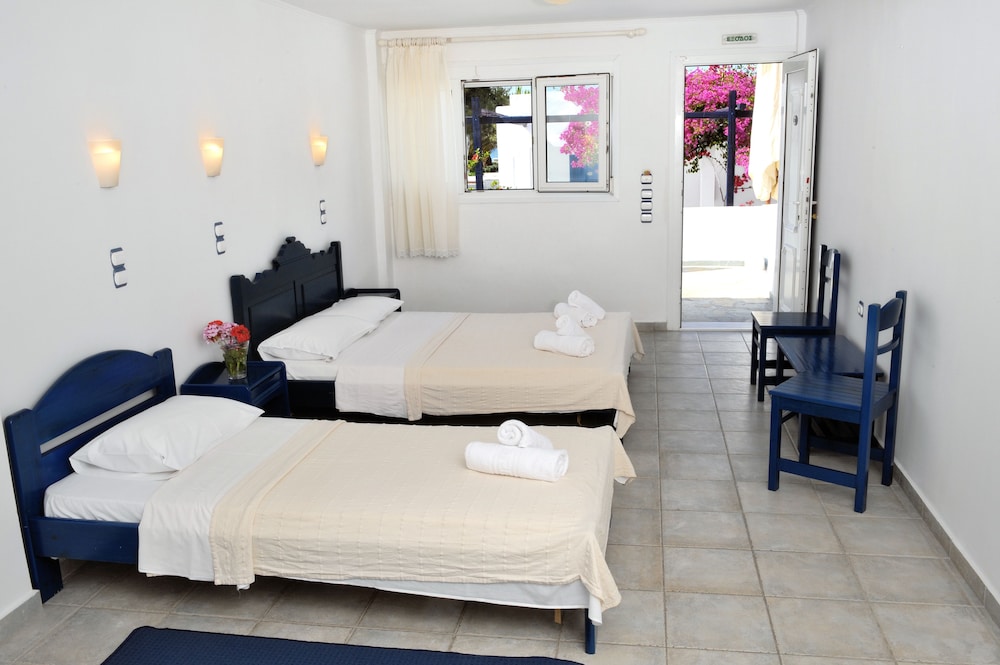 Lagada Beach Hotel 28/65