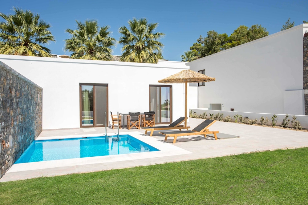Terra Pietra Luxury Villas & Suites 33/42