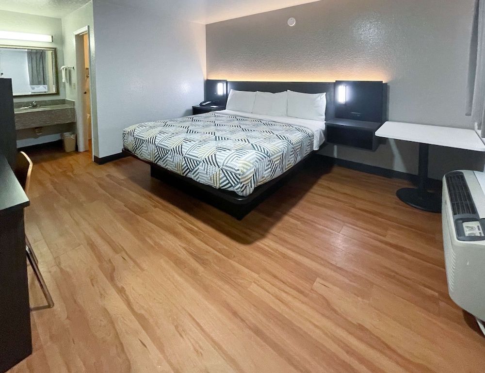Motel6 Atlanta, TX 21/32