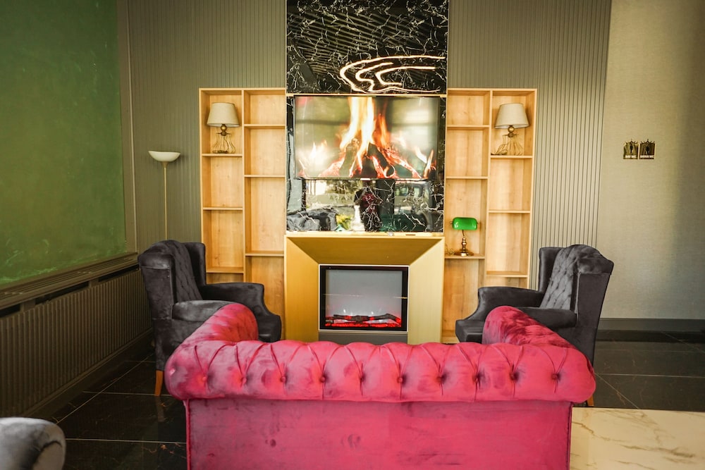 Aram Otel 19/25