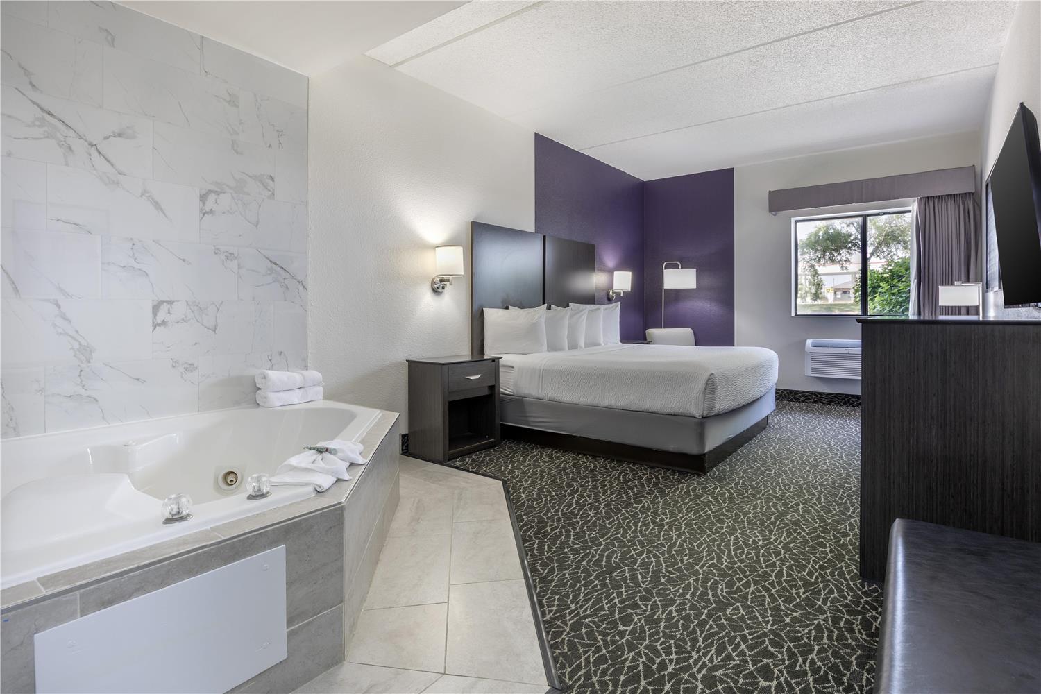 Best Western Bolingbrook Hotel 57/58