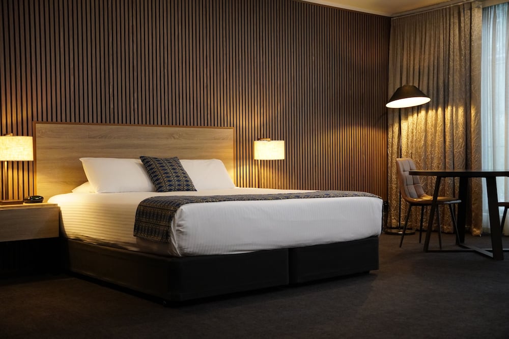 Spa, Executive, Suite, King Bed