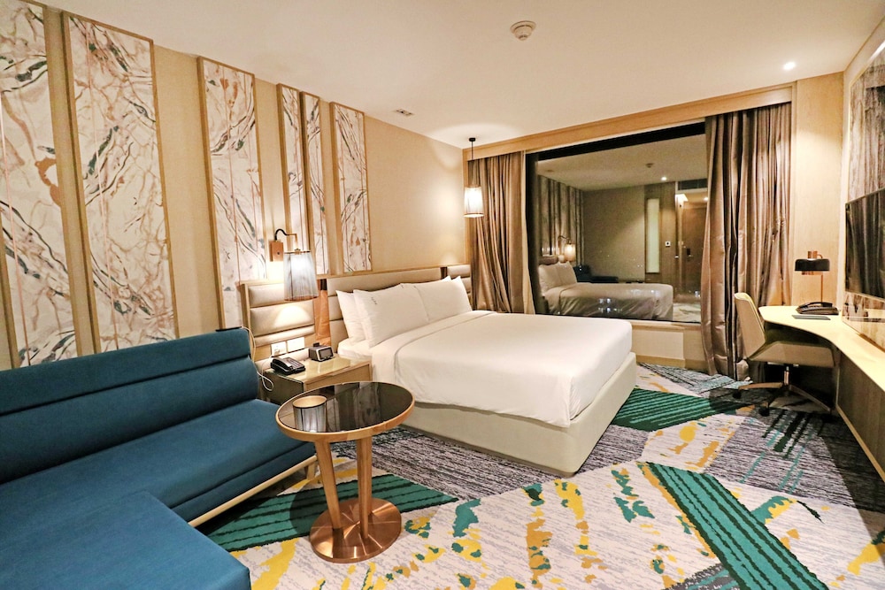 Holiday Inn Chandigarh Zirakpur 25/75