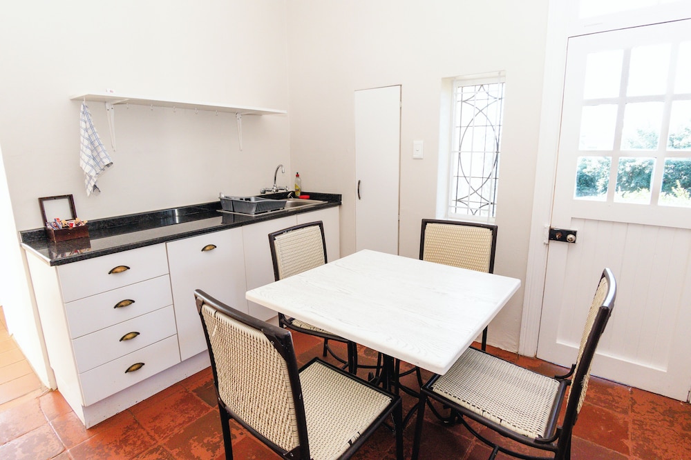 Botha House 25/45