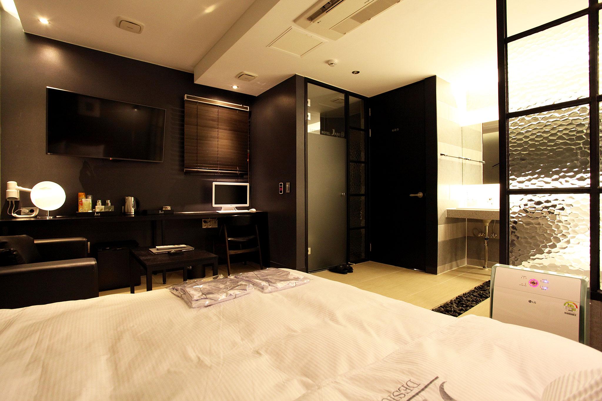 Jani B Hotel 36/56