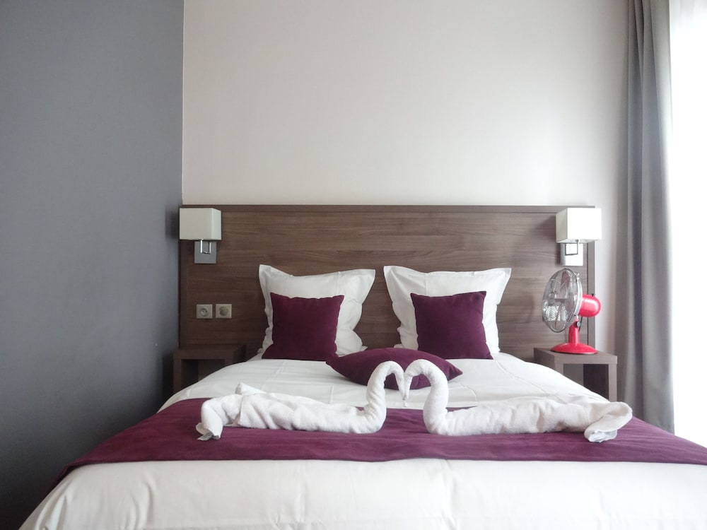 Hotel La Perle Montparnasse 9/33