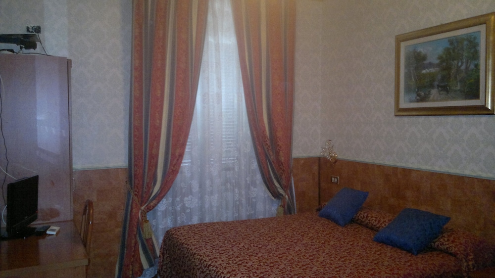 Hotel Ventura Rome 15/26