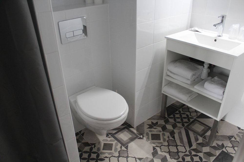 The Originals Access Hotel Clermont-Ferrand Nord 46/49