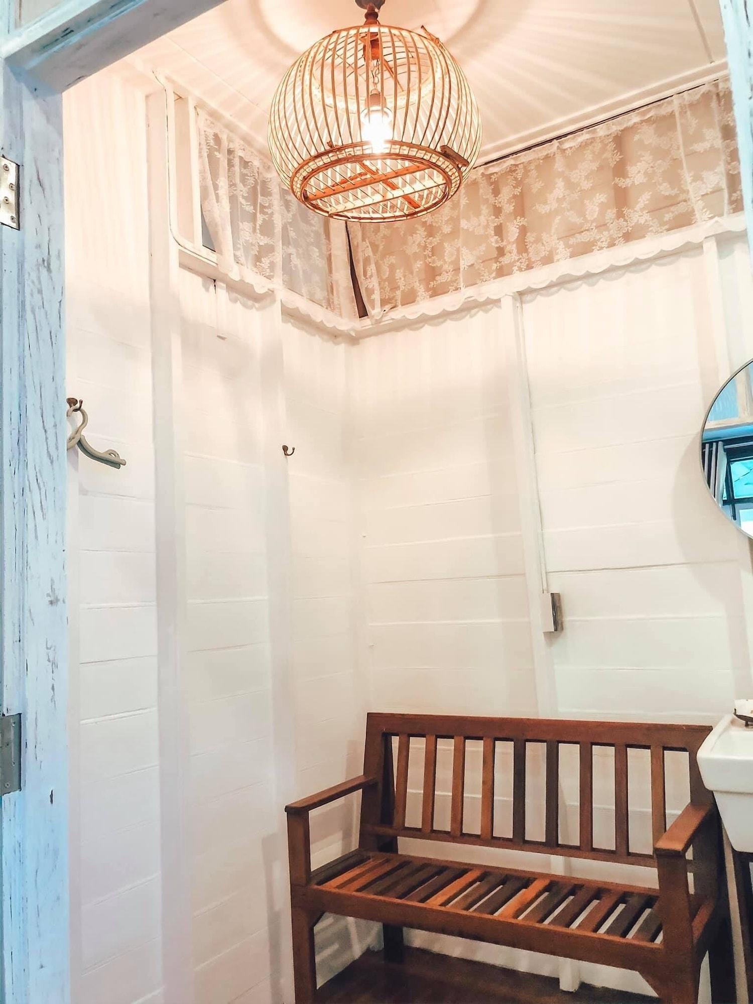 Baan Suan Krung Kao 8/57