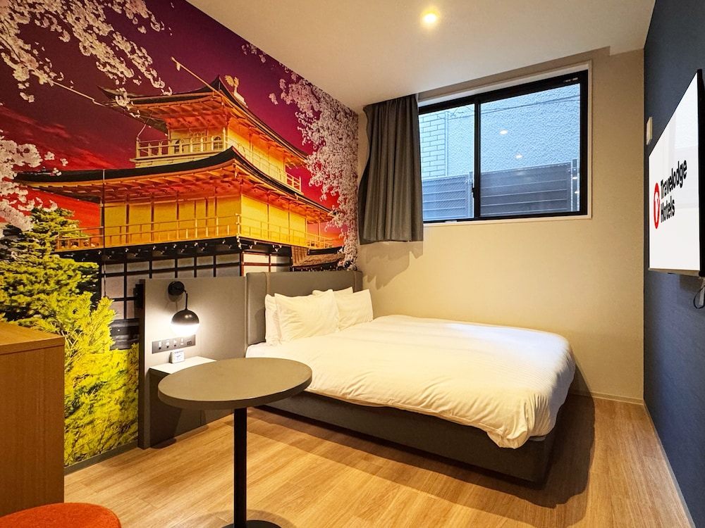 SUPERIOR, DOUBLE BED