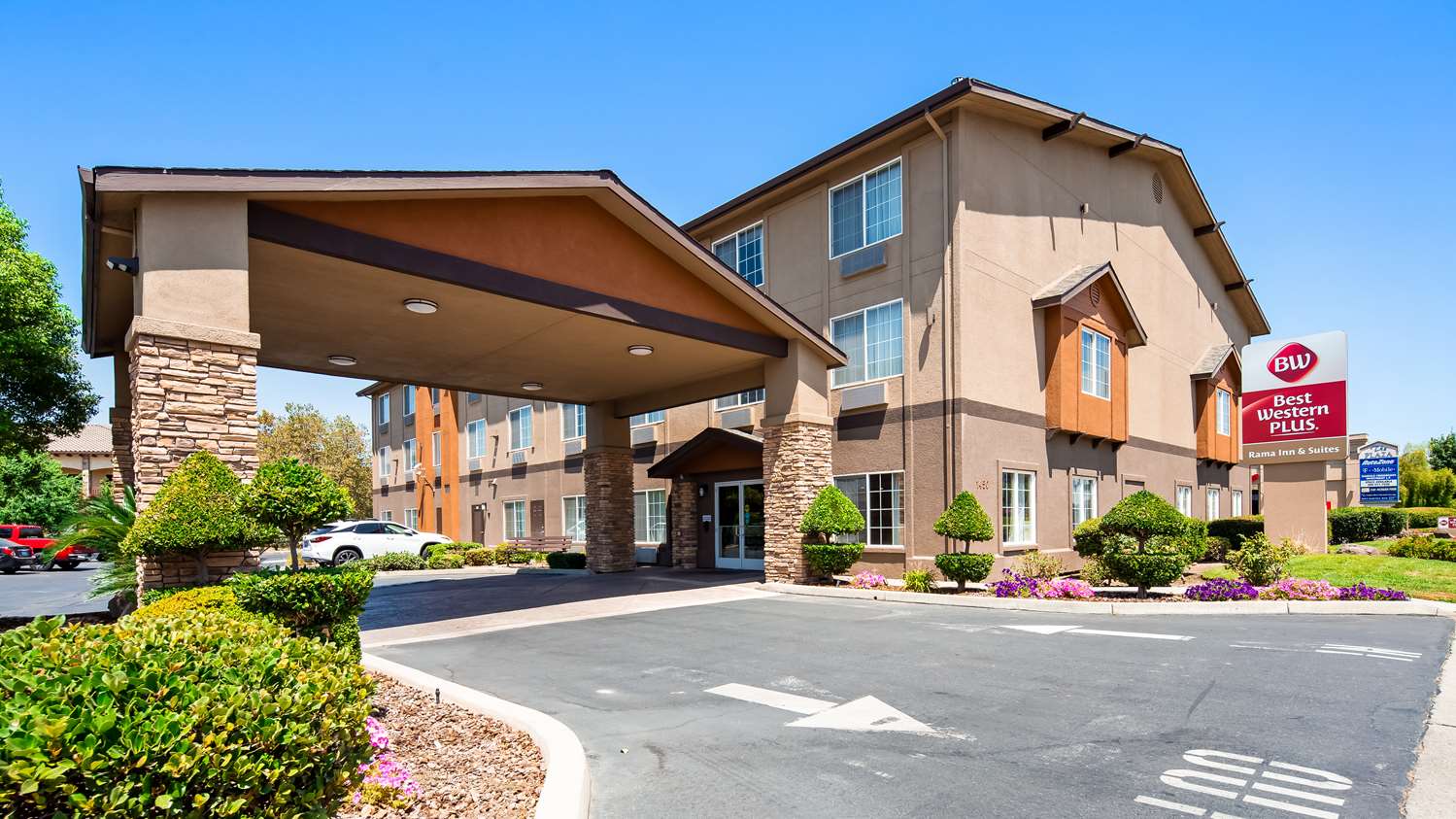 Best Western Plus Rama Inn & Suites 34/34