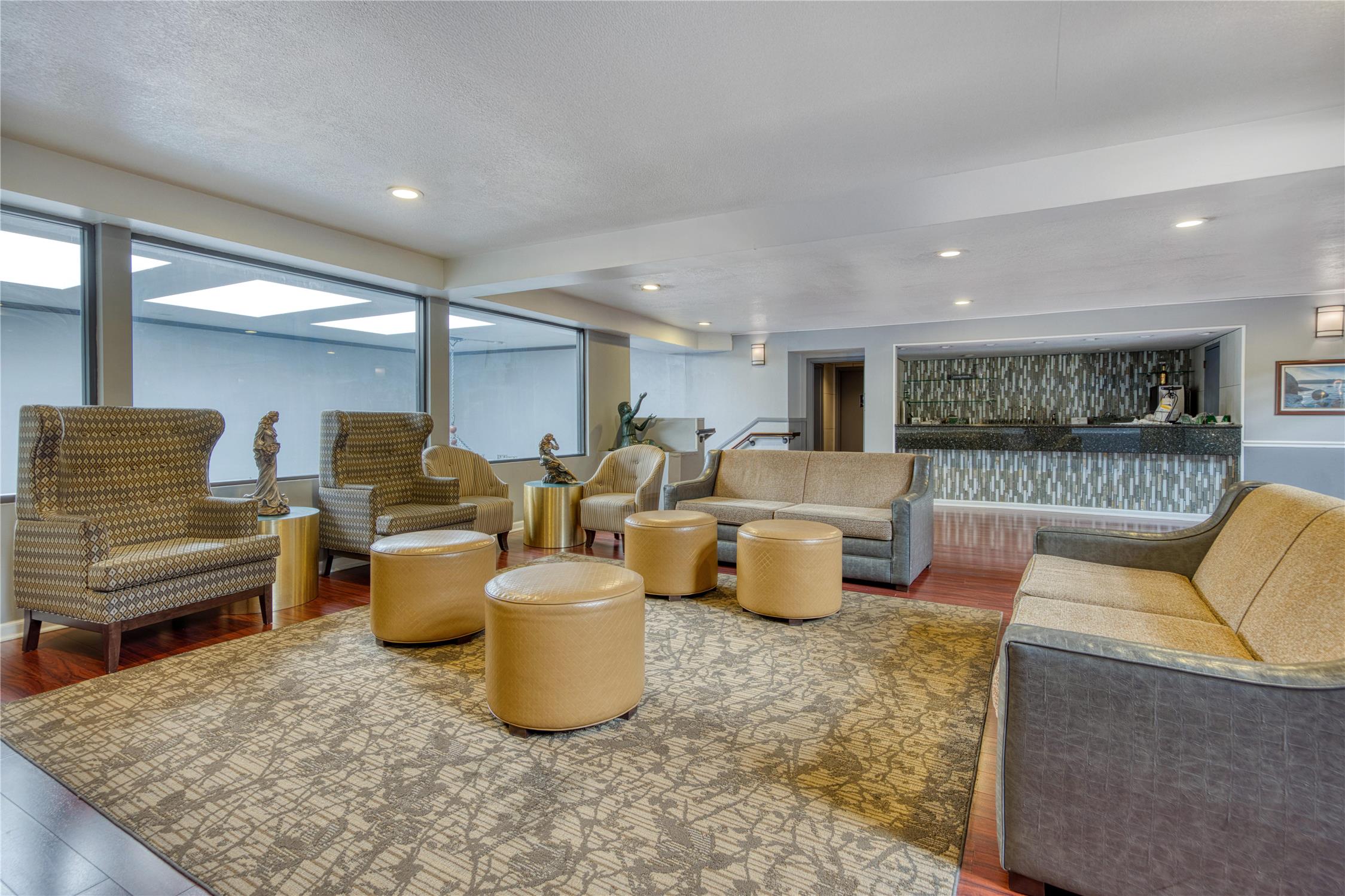 SureStay Plus Hotel by Best Western Reno Airport 49/91