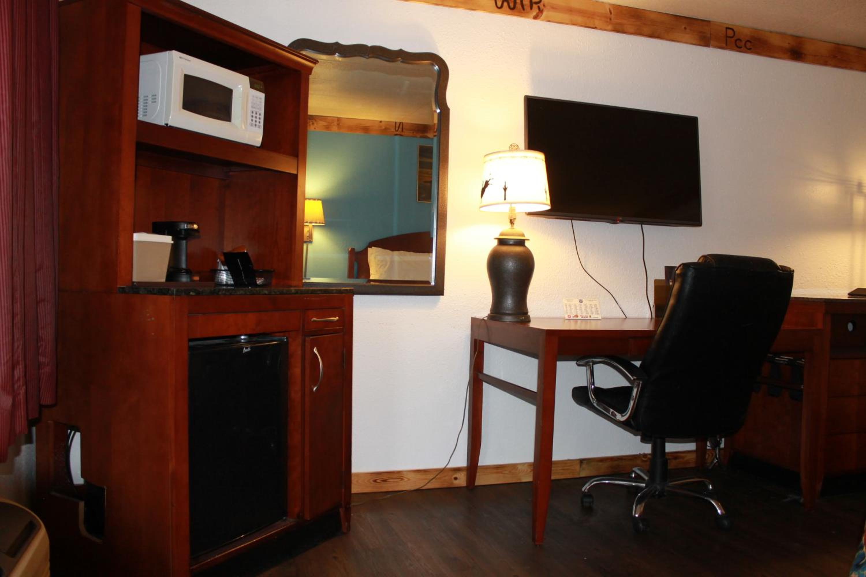 KNIGHTS INN DODGE CITY 26/38