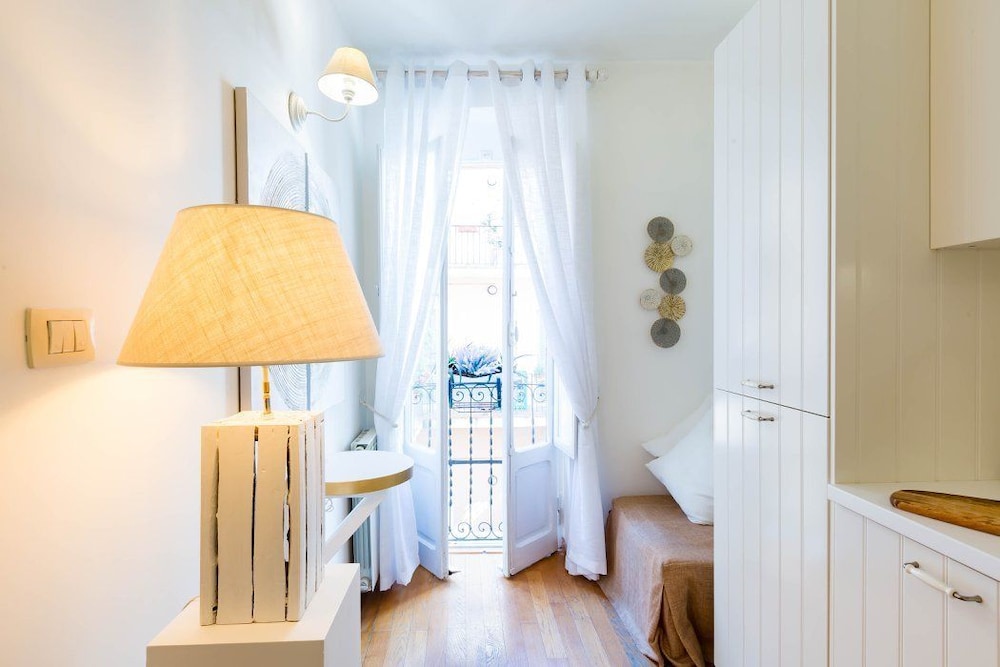 Pantheon Luxury Gold Apartment 19/43