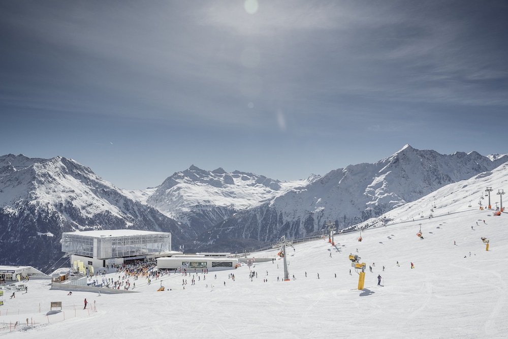 Pension Neururer 38/50