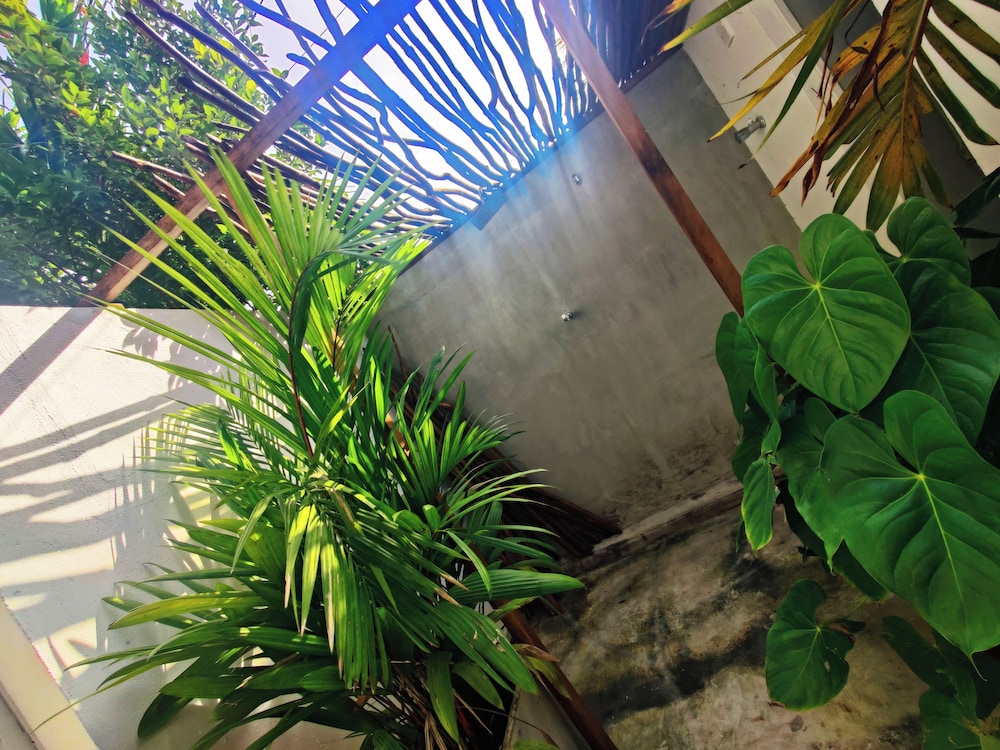 Randi Guest House - Mirissa Beach 42/51