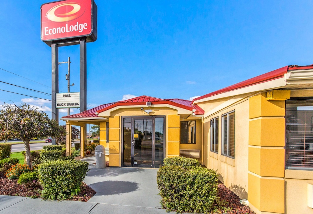 Econo Lodge Norwalk 1/28