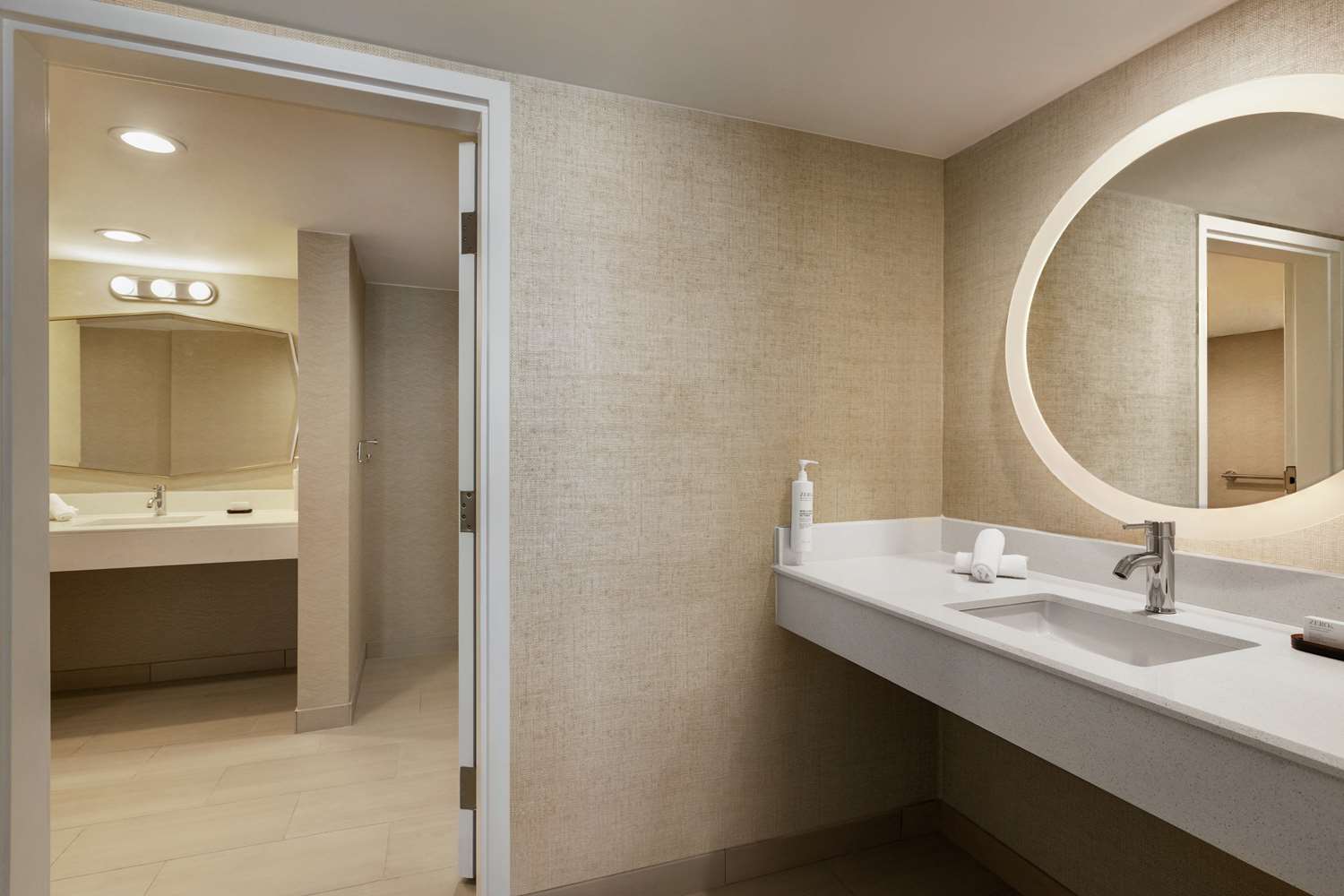 Suite, 2 Double Beds, Ocean Front, French Balcony, Accessible