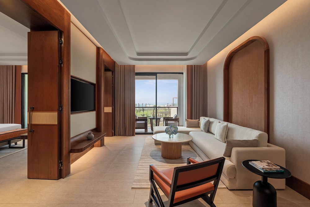 Premium, Suite, King Bed, Murphy Bed, Sea View