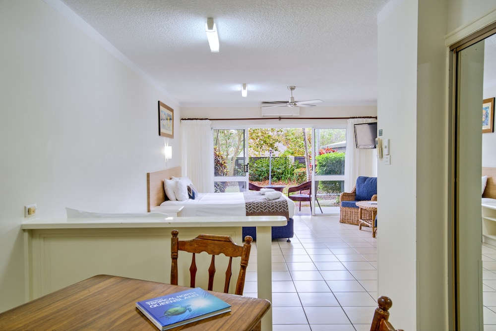 Cairns Queenslander 6/39