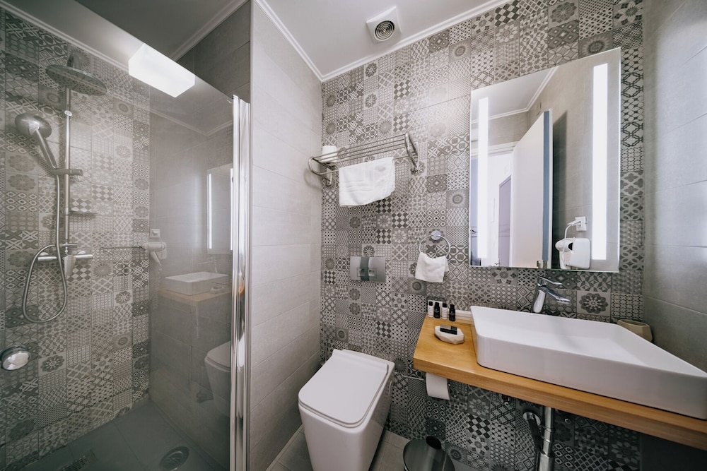 Chios City Inn 40/48