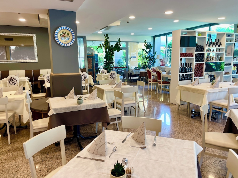 Hotel Alfieri 62/76