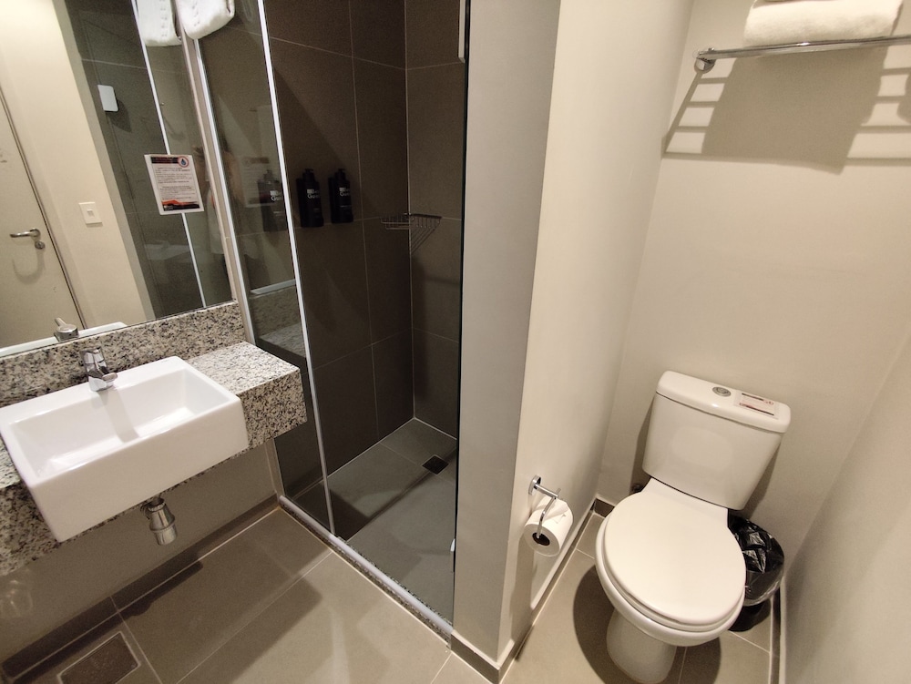 BEST GUEST HOTEL 69/72