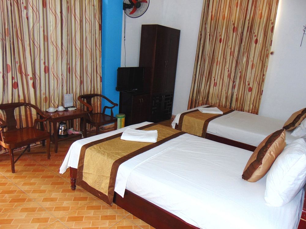 Alex Hotel 12/72