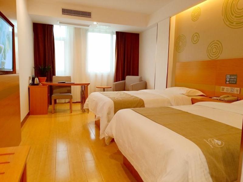 GreenTree Inn Fuyang Technician College 4/21