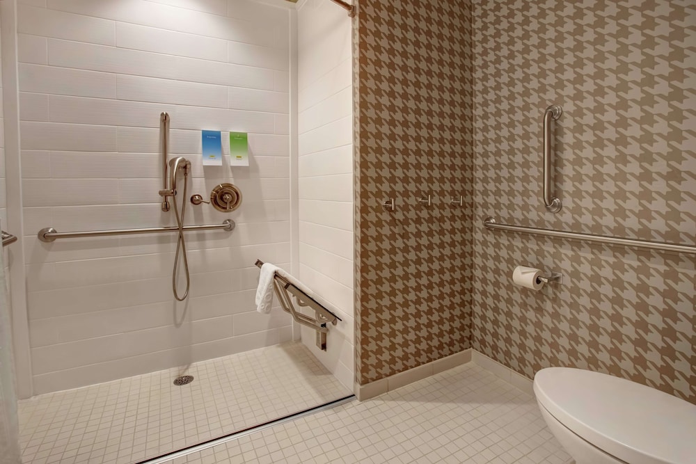 Home2 Suites By Hilton Charlotte Uptown Nc 18/58