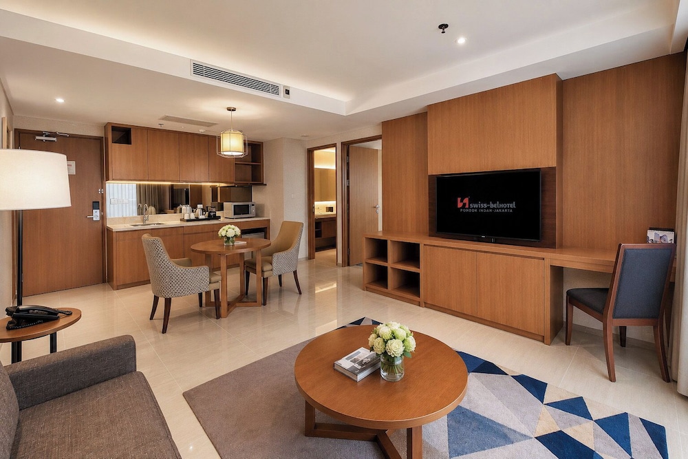 Swiss-Belhotel Pondok Indah 44/69