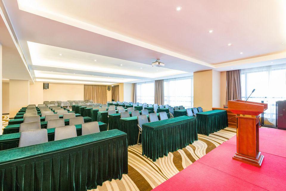 Xing Qiao International Hotel 17/18