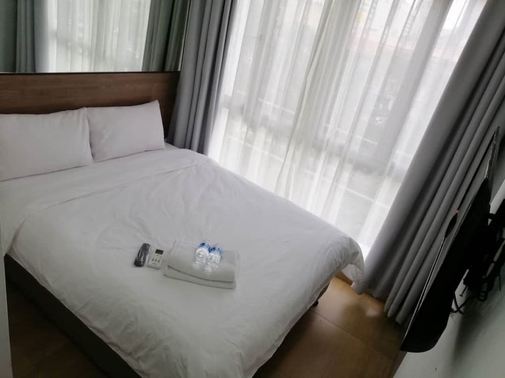 Tropical Hotel at Kota Damansara 9/26