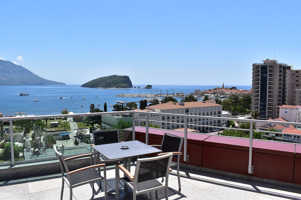 Hotel TQ Plaza Budva 44/47