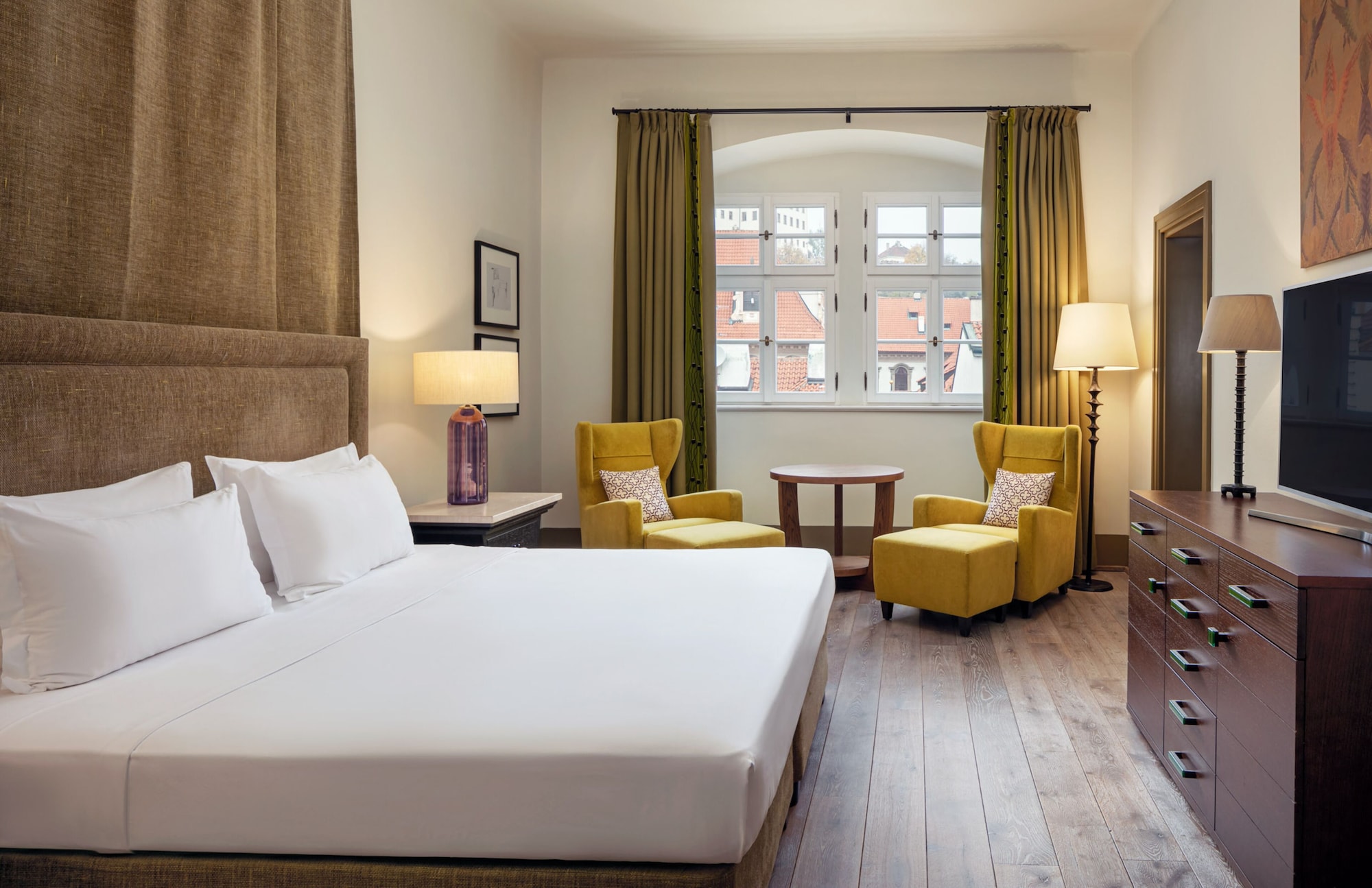 Deluxe, King Bed, Augustine Hotel Prague 2/10