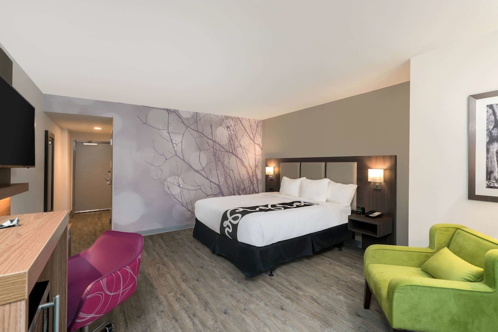 La Quinta Inn Suites By Wyndham Mobile 19/70