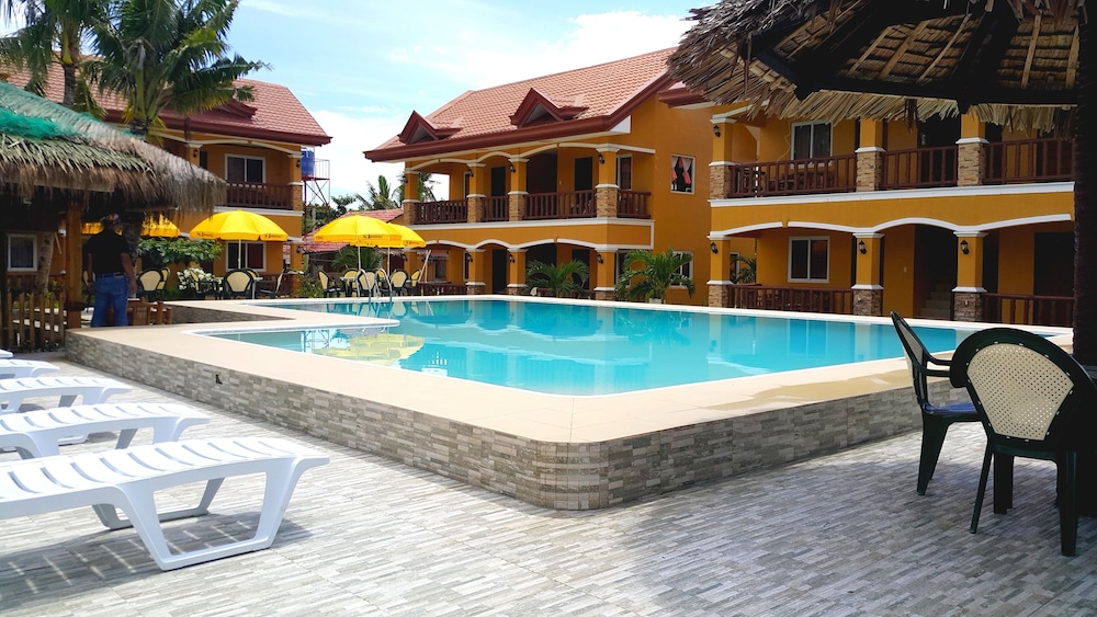 Slam's Garden Resort 10/55