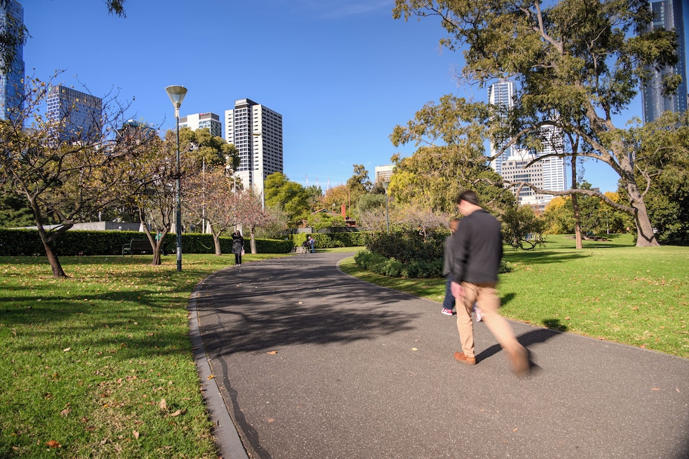 Mercure Melbourne La Trobe Street 47/51