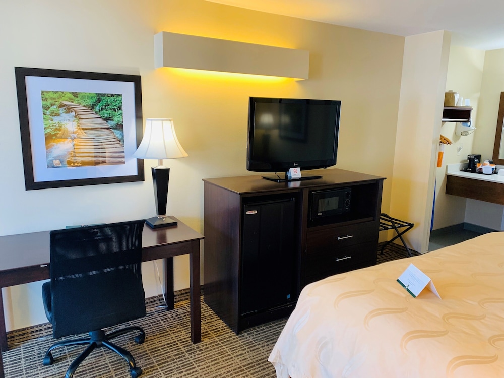 Quality Inn Seneca US-123 33/53