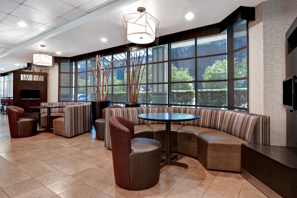Courtyard By Marriott Old Pasadena 33/41