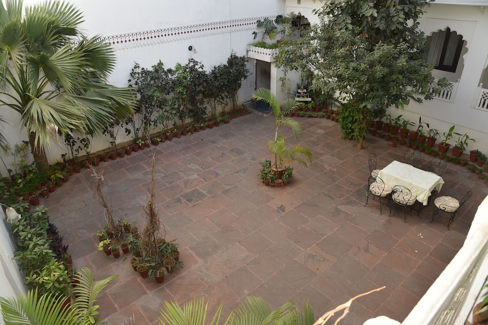 Khandwa Haveli 35/38
