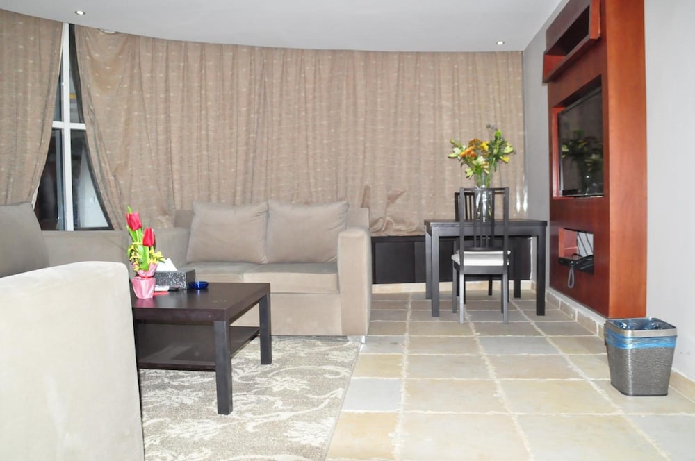 أجنحة طوق(Tooq Suites) 11/50