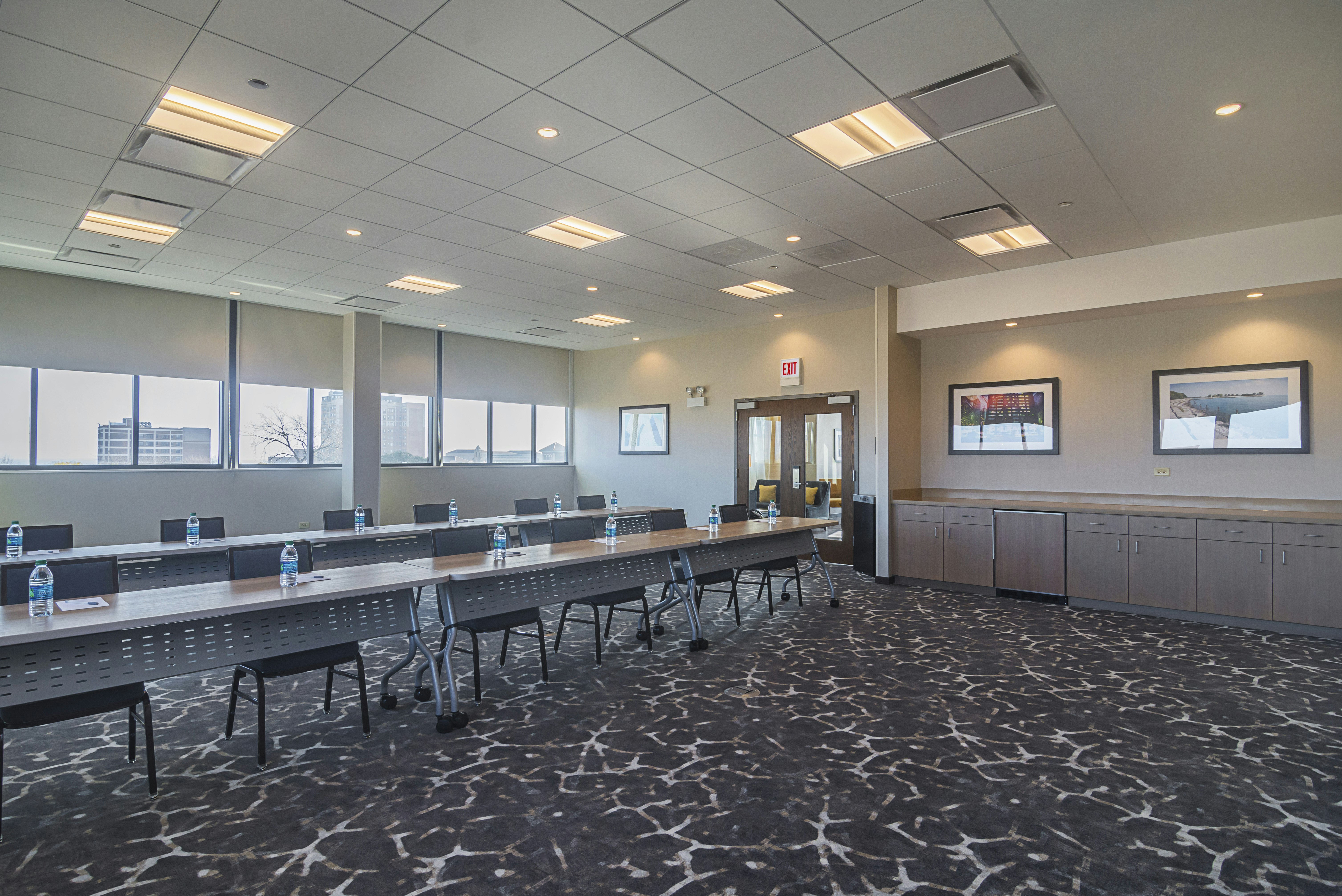 Hampton Inn Chicago North/Loyola Station 33/71